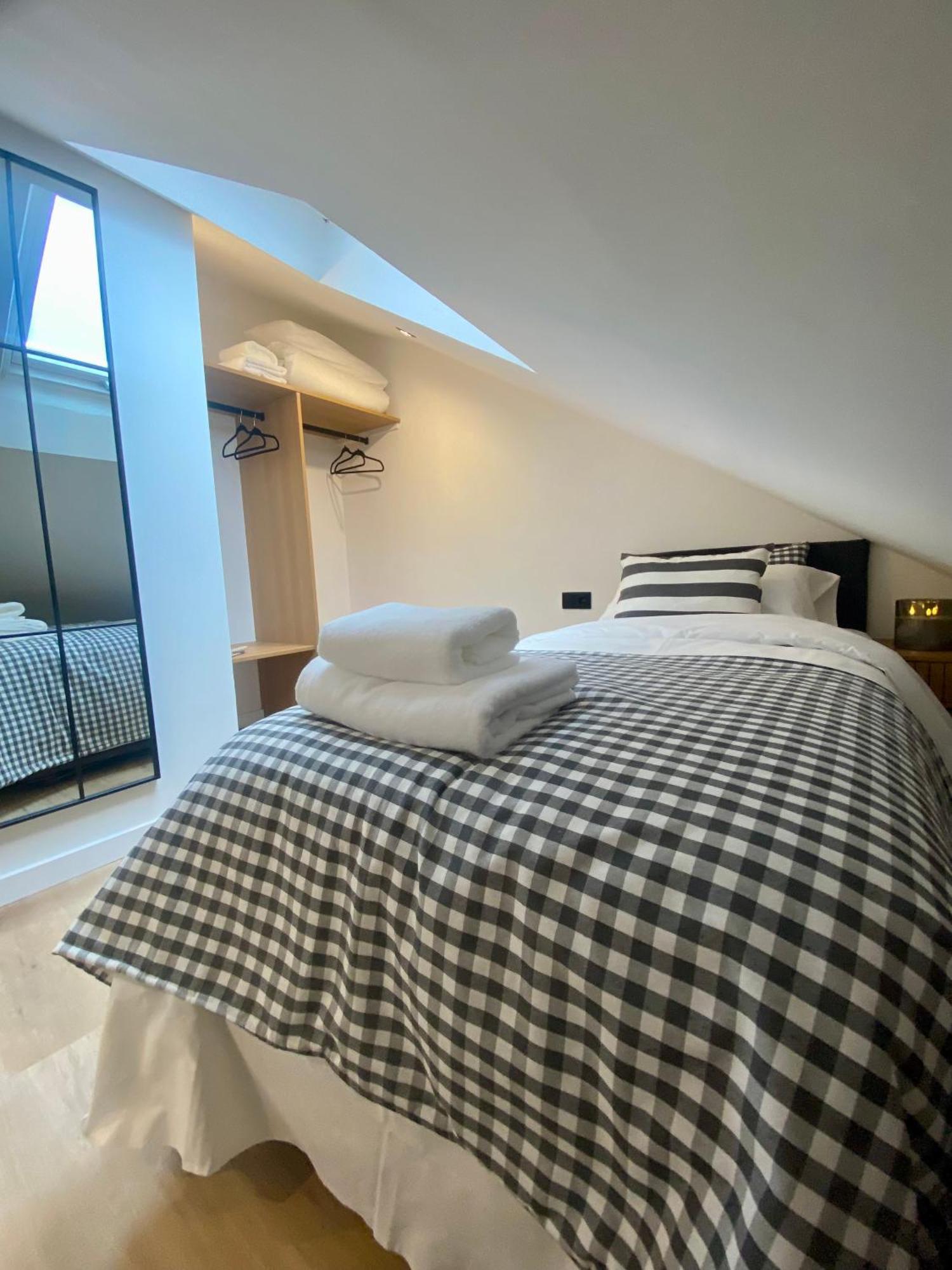 Atico En Casco Historico Apartment Pontevedra Bagian luar foto